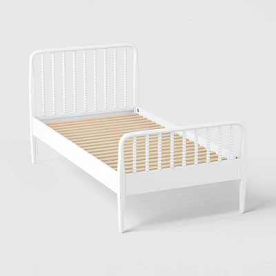 Twin Turned Wood Traditional Spindle Kids' Bed - Pillowfort™ 5 Twin Turned Wood Traditional Spindle Kids' Bed - Pillowfort™ - Image 5