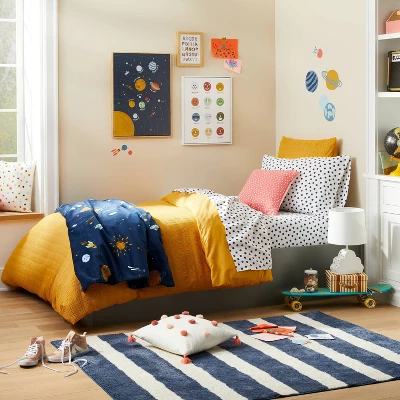 Space Kids' Wall Art - Pillowfort™ 3 Space Kids' Wall Art - Pillowfort™ - Image 3
